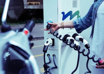 Energia elettrica e gentilezza al tuo servizio