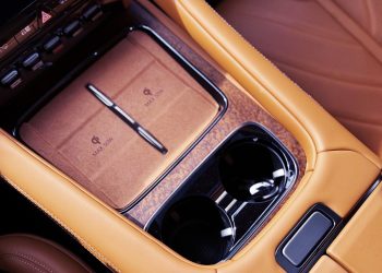 Sarà la cinese Byd a spodestare dal podio Tesla?