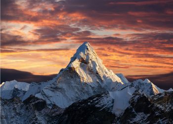 A 4’300 metri di altitudine la stazione di ricarica fotovoltaica più alta al mondo