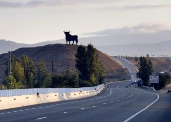 Spagna a tutta carica! Olé!
