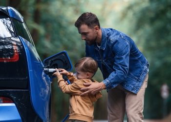 Rivoluzione elettrica in Europa: mai così tante auto a zero emissioni